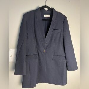 Tahari Blue Blazer with Notched Lapel and Tailored Fit